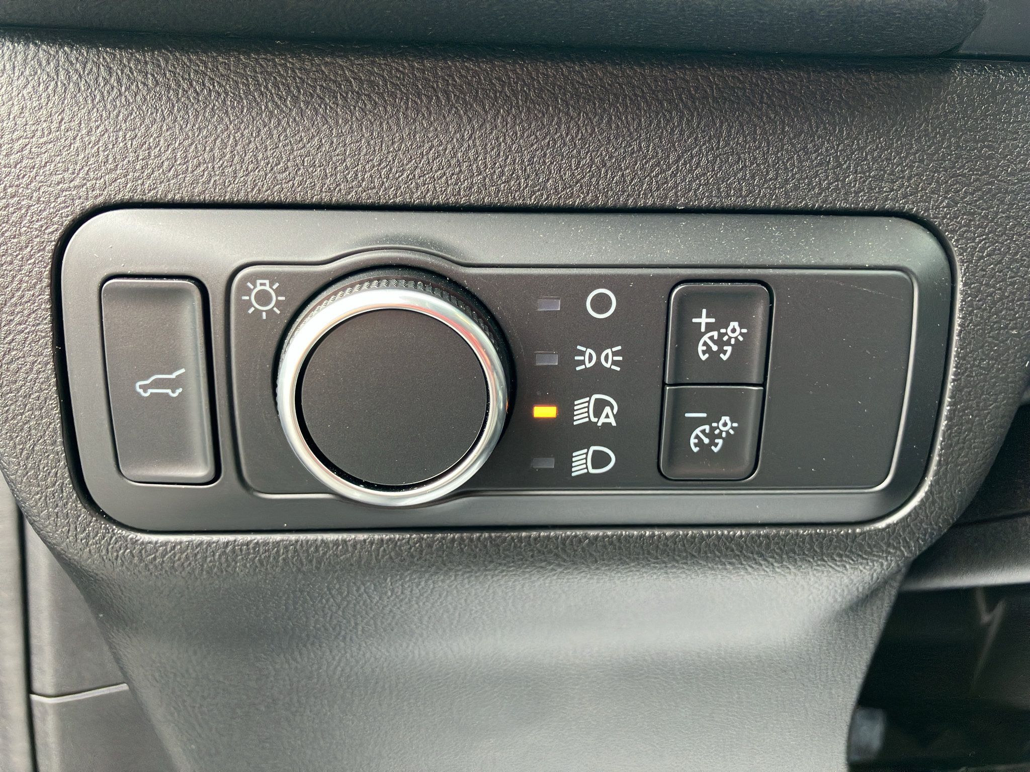 Used 2022 Ford Escape SE w/ SE Sport Appearance Package FWD image 13