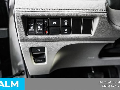 Used 2024 Honda Odyssey EX-L image 29