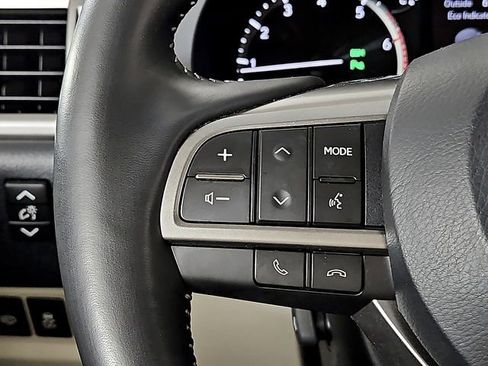 Used 2023 Lexus GX 460 Premium w/ Accessory Package image 25