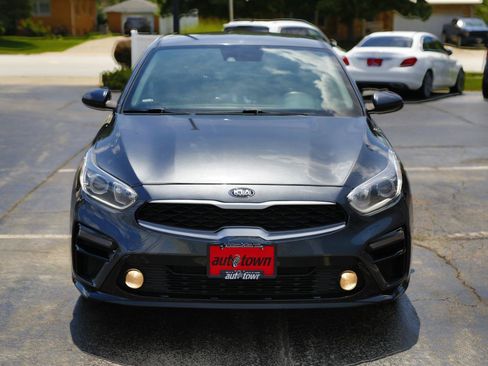 Used 2019 Kia Forte LXS FWD image 2