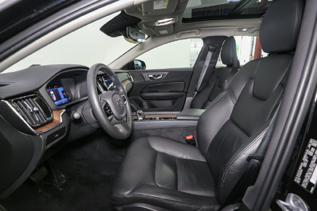 Used 2024 Volvo S60 B5 Plus w/ Climate Package AWD/4WD image 40