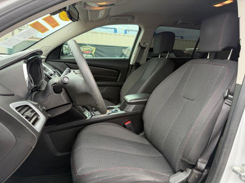 Used 2017 GMC Terrain SLE FWD image 17