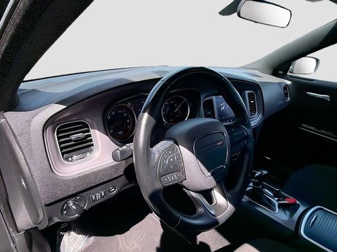 Used 2023 Dodge Charger SXT RWD image 9