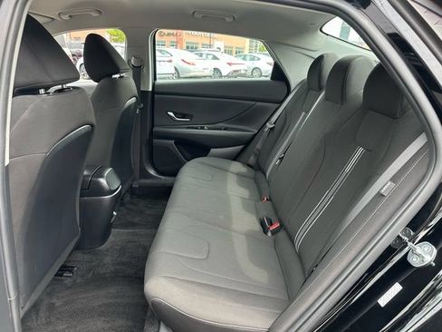 Used 2024 Hyundai Elantra SEL FWD image 26