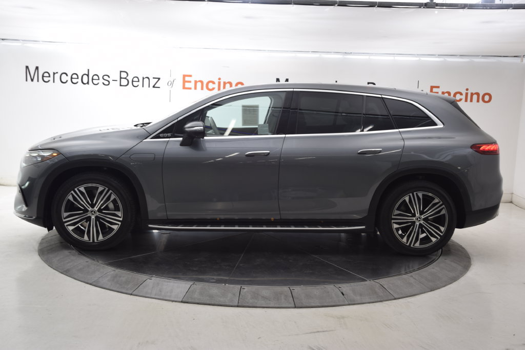 Used 2023 Mercedes-Benz EQS 450+ SUV image 3