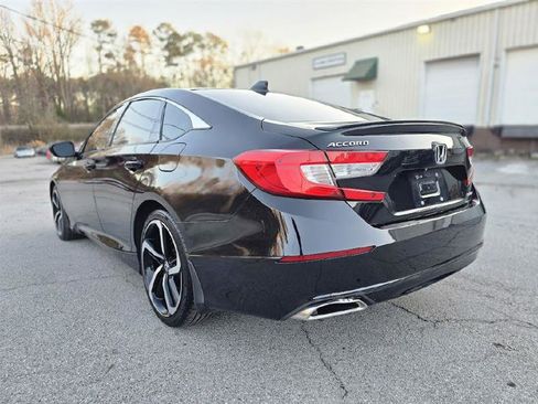 Used 2018 Honda Accord Sport image 6