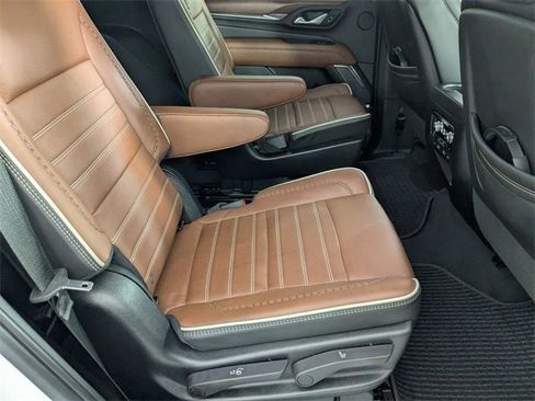 Used 2023 GMC Yukon Denali Ultimate image 36