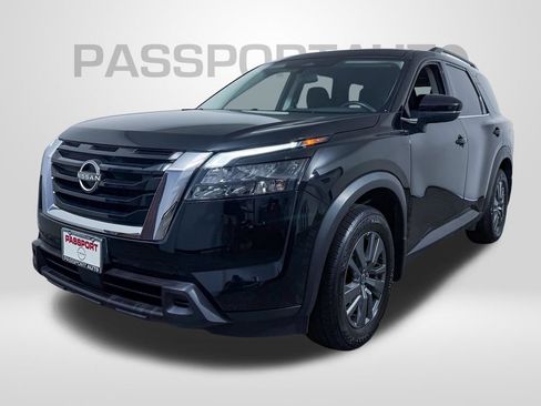 Certified 2024 Nissan Pathfinder SV AWD/4WD image 1