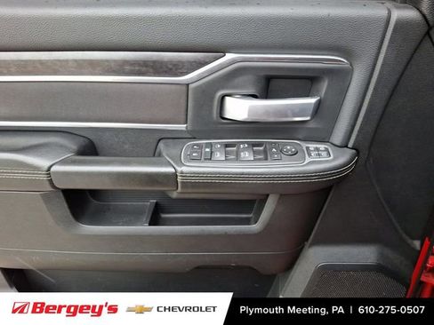 Used 2024 RAM 2500 Big Horn w/ Night Edition AWD/4WD image 15