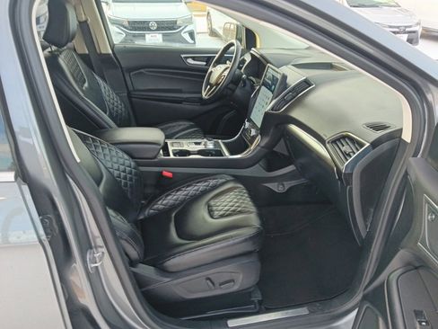 Used 2024 Ford Edge Titanium image 8