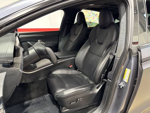 Used 2022 Tesla Model X Plaid AWD/4WD image 13