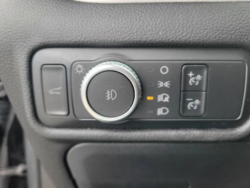 Used 2022 Ford Explorer XLT w/ Equipment Group 202A image 21