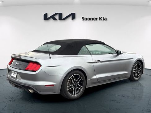 Used 2022 Ford Mustang Premium RWD image 6