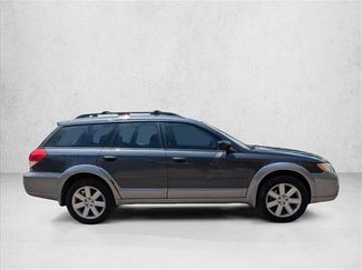 Used 2009 Subaru Outback 2.5i Special Edition AWD/4WD video 4
