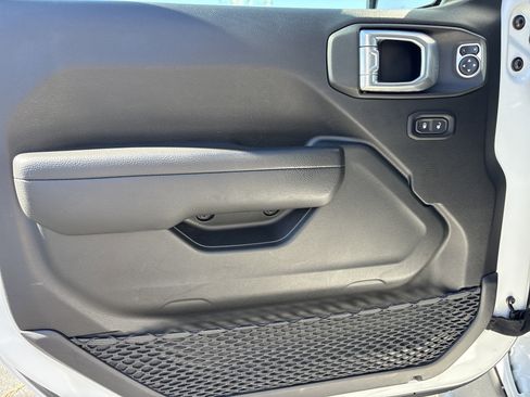 Used 2021 Jeep Wrangler Unlimited Sport image 10