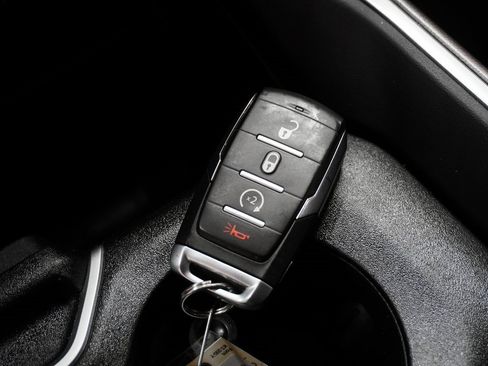 Certified 2022 RAM 1500 Big Horn image 30