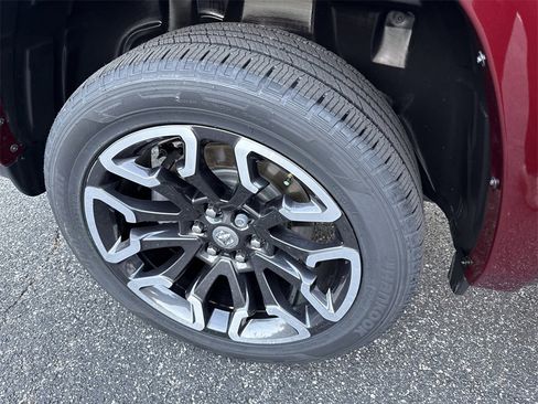 Used 2025 RAM 1500 Limited image 18