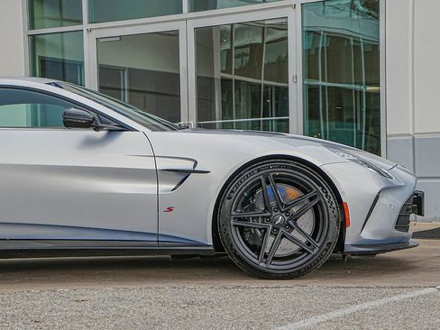 New 2026 Aston Martin V8 Vantage S image 8