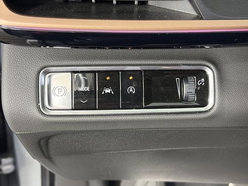 Used 2025 Buick Envision Sport Touring AWD/4WD image 26