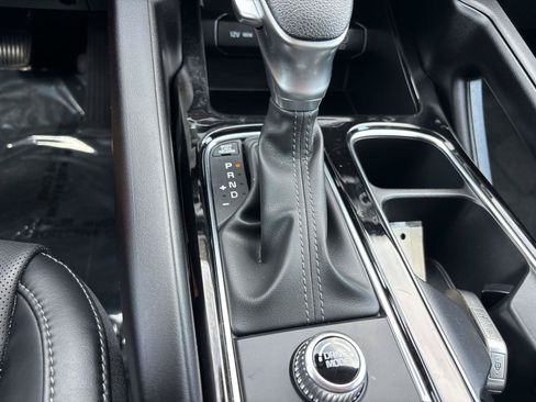 Used 2025 Kia Telluride LX FWD image 27