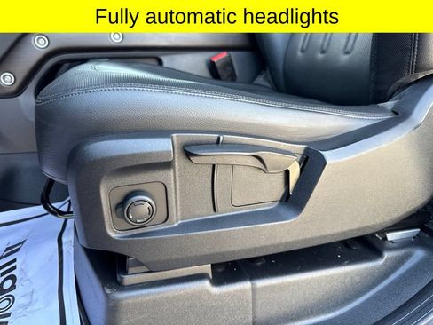 Used 2021 Land Rover Defender 90 X-Dynamic S AWD/4WD image 17