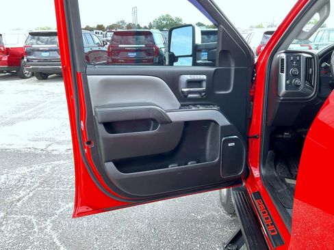 Certified 2019 Chevrolet Silverado 2500 LTZ w/ Duramax Plus Package AWD/4WD image 9