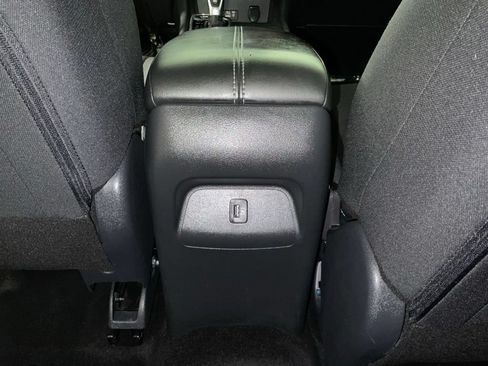 Used 2021 Nissan Sentra SV FWD image 17