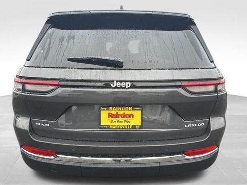 New 2025 Jeep Grand Cherokee Laredo X w/ Luxury Tech Group I image 6