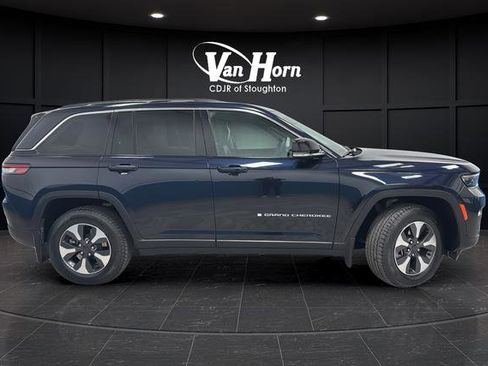 Used 2022 Jeep Grand Cherokee Limited 4xe w/ MOPAR Finishing Package AWD/4WD image 8