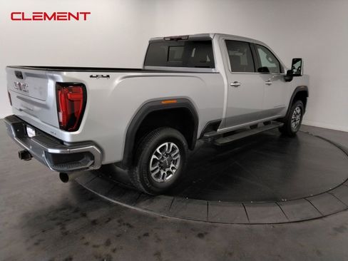 Used 2022 GMC Sierra 2500 SLT w/ SLT Convenience Package image 5