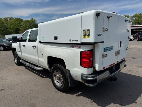Used 2015 Chevrolet Silverado 2500 W/T AWD/4WD image 3