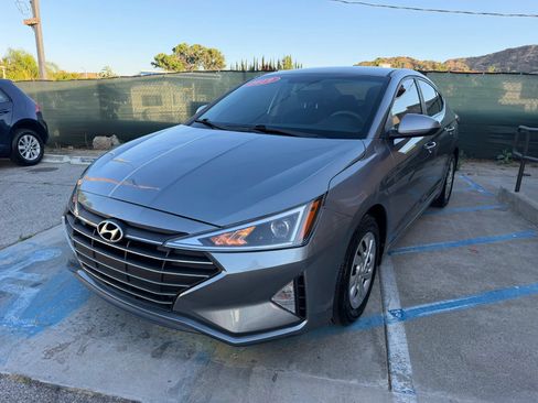 Used 2019 Hyundai Elantra SE w/ Cargo Package FWD image 7