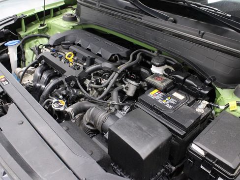 Used 2024 Hyundai Venue SEL FWD image 15