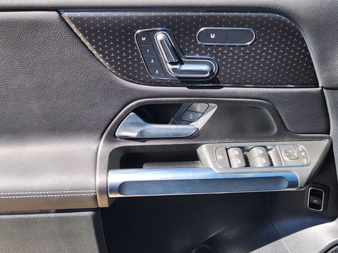 Certified 2025 Mercedes-Benz GLB 250 GLB 250 image 15