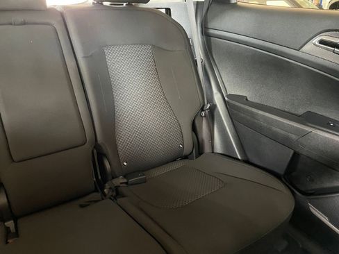 Used 2025 Kia Sportage LX image 31