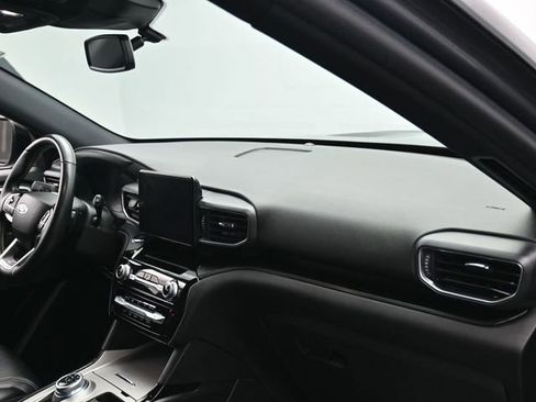 Used 2022 Ford Explorer ST image 28