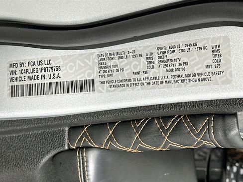 Used 2023 Jeep Grand Cherokee L Summit image 12