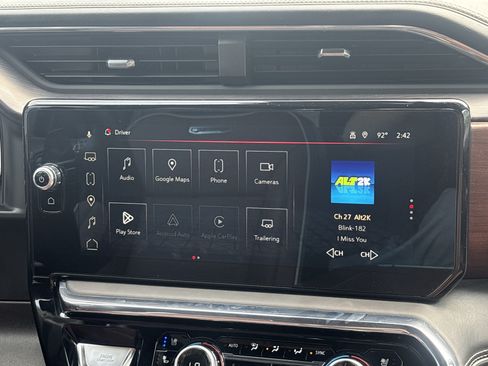 Used 2025 GMC Sierra 1500 Denali Ultimate AWD/4WD image 7