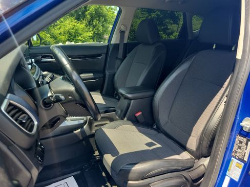 Used 2021 Kia Seltos S FWD image 14