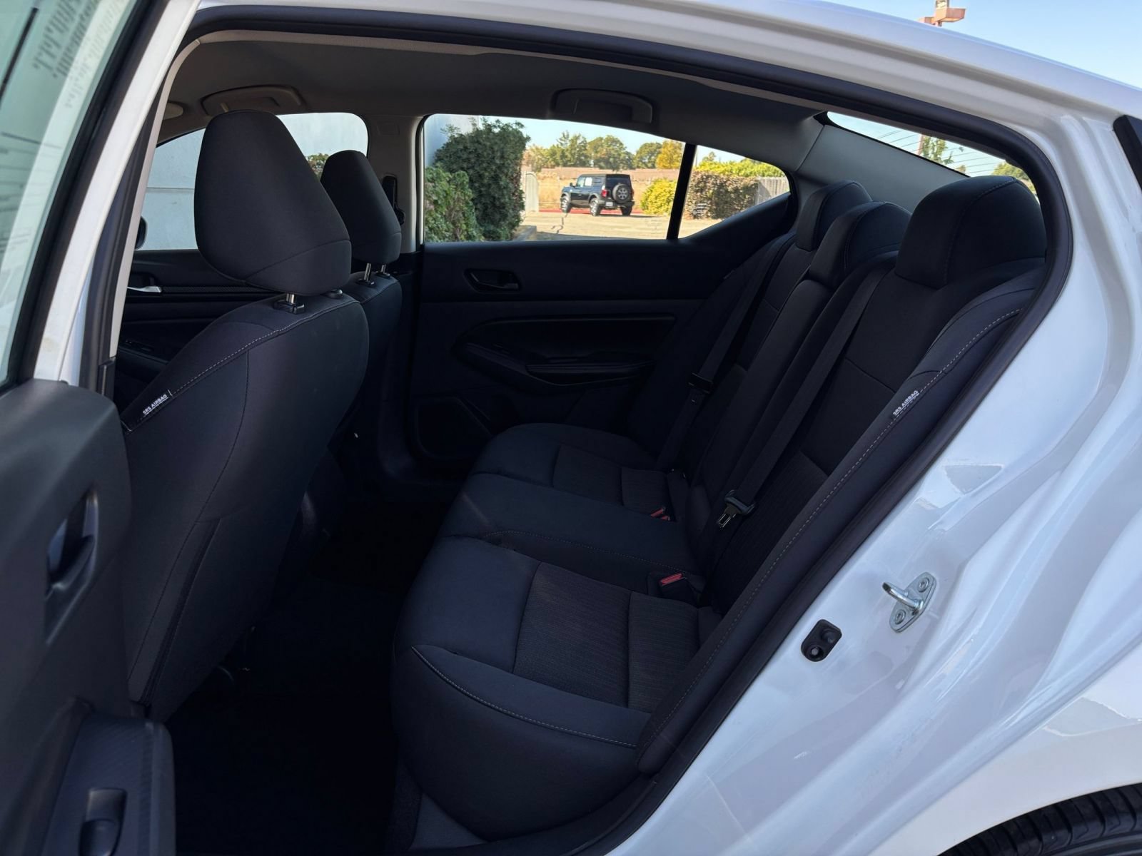 Used 2025 Nissan Altima 2.5 SV FWD image 26