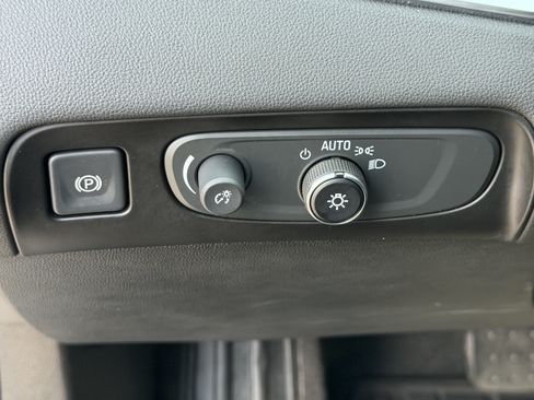 Used 2019 Buick Enclave Premium w/ Experience Buick Package AWD/4WD image 16