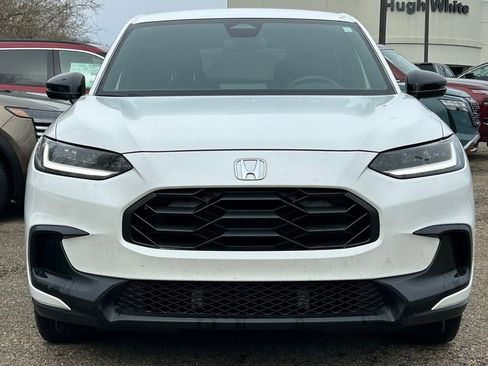 Used 2023 Honda HR-V Sport image 2