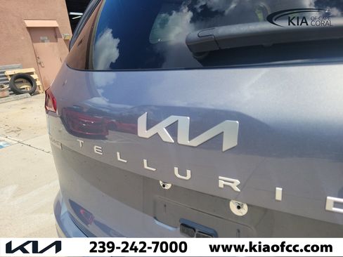 Used 2024 Kia Telluride LX FWD image 9