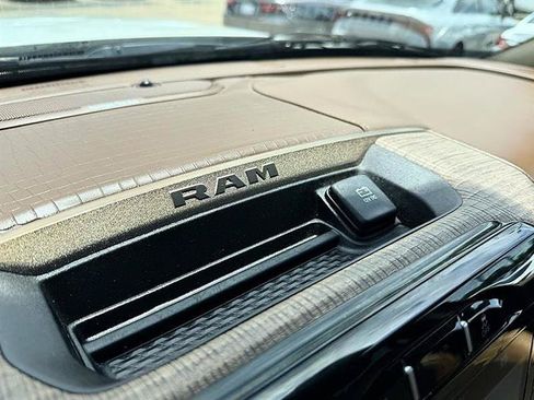 Used 2022 RAM 2500 Limited AWD/4WD image 64