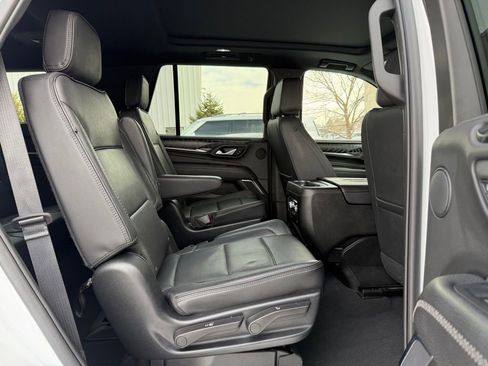 Used 2023 GMC Yukon Denali image 14