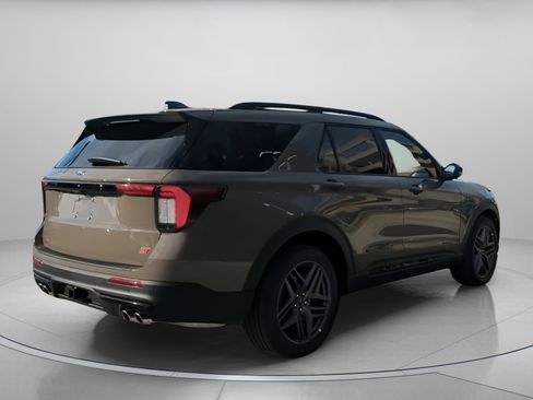 New 2026 Ford Explorer ST image 30