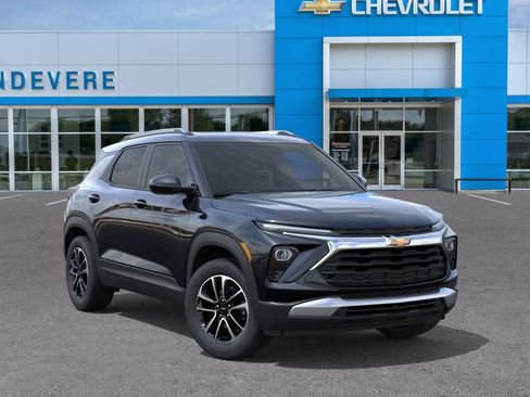 New 2026 Chevrolet TrailBlazer LT w/ LT Cold Weather Package FWD image 9