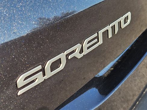 New 2026 Kia Sorento LX image 9
