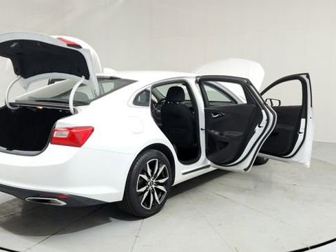 Used 2023 Chevrolet Malibu RS image 10