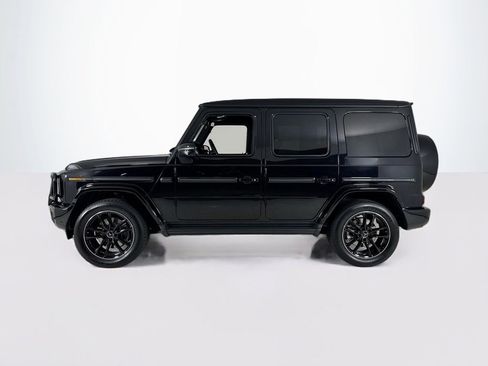 Used 2025 Mercedes-Benz G 550 image 2